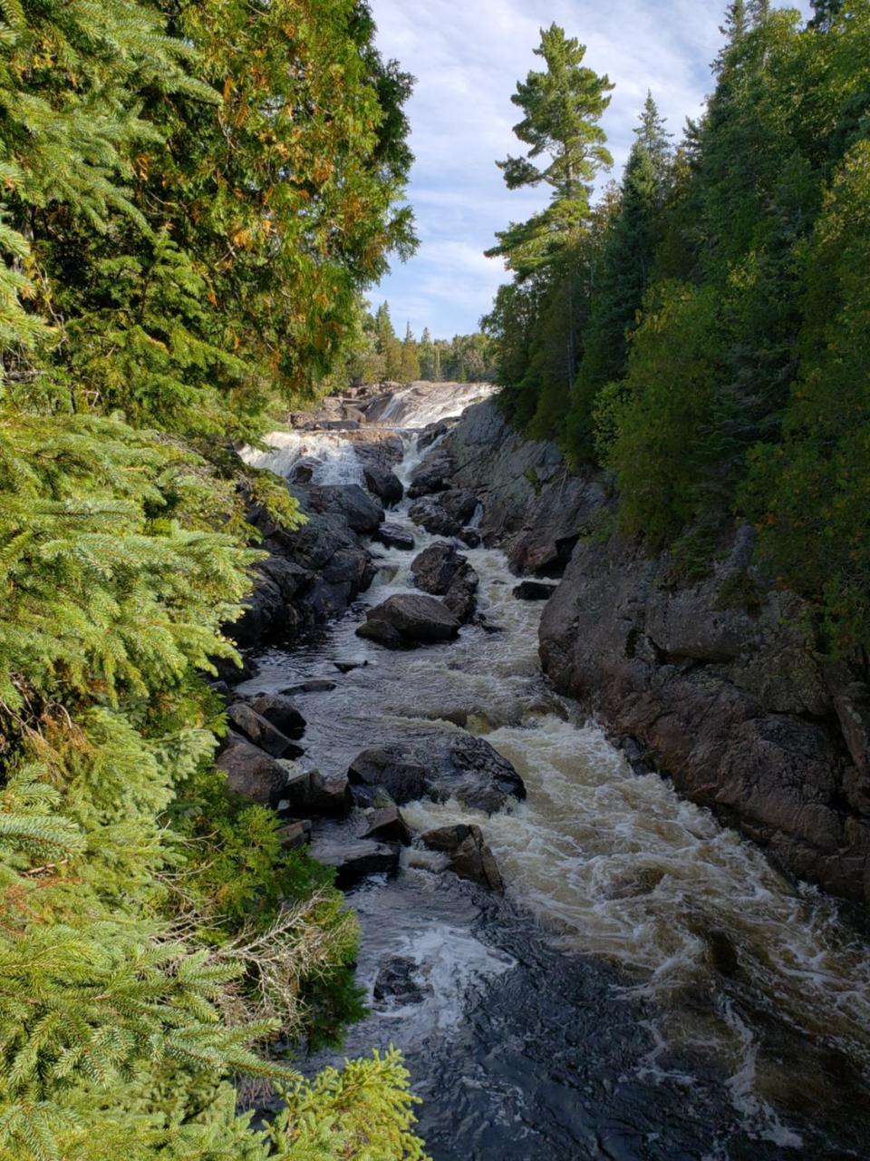 High Falls Motel & Cabins Wawa Eksteriør billede